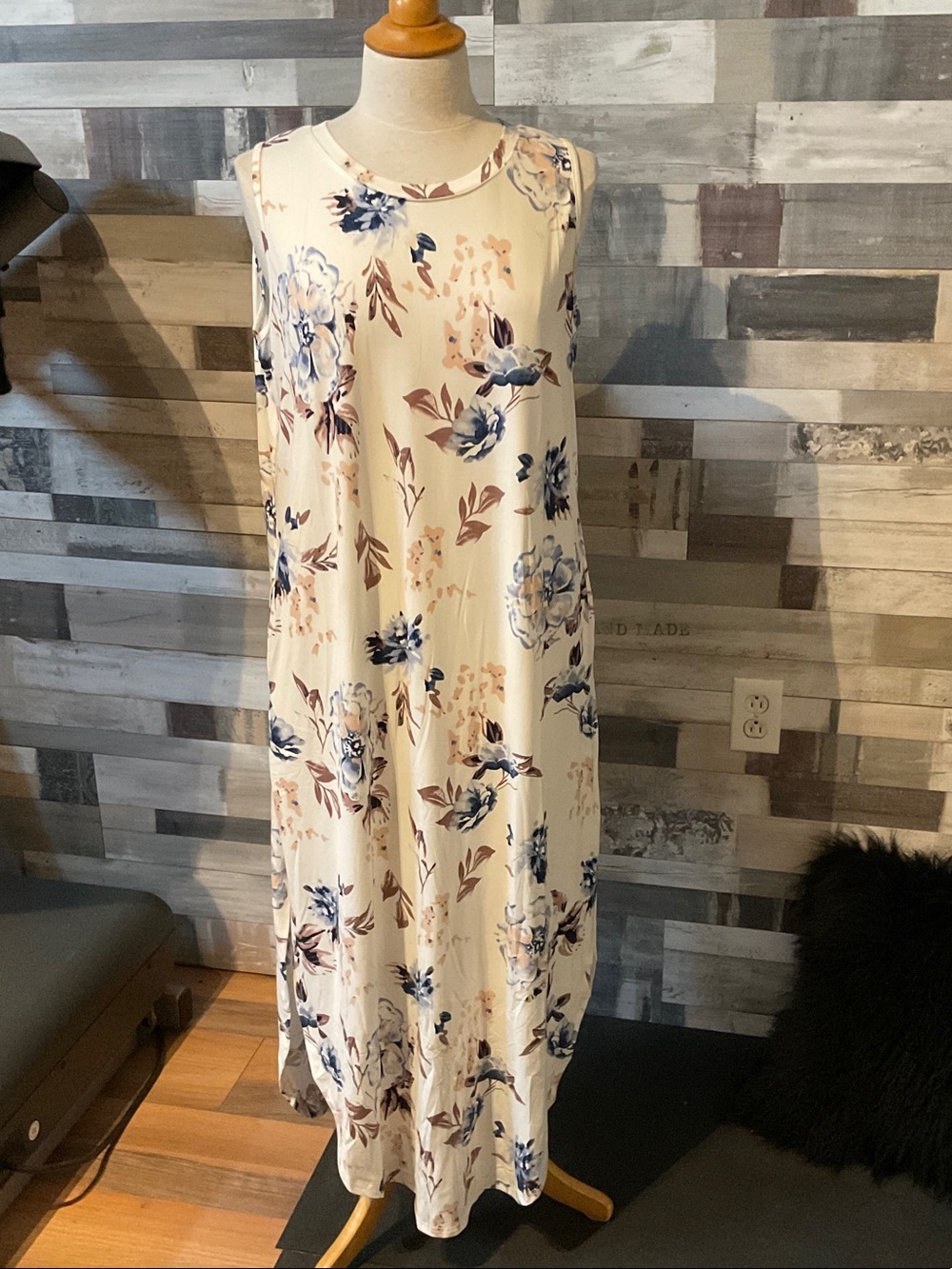 Sleeveless Floral Maxi Dress in Cream and Blue